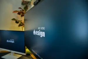 La création d'un logo pour un site web est-elle vraiment importante ?